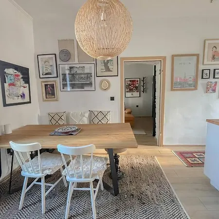 아파트 The By The Sea In Historic Old