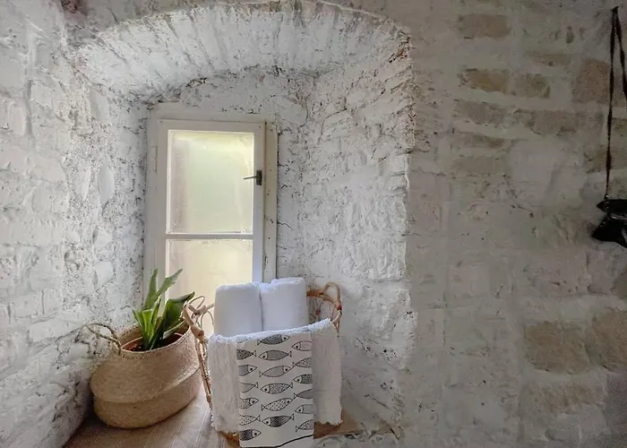 The By The Sea In Historic Old *