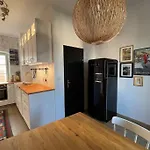 The By The Sea In Historic Old Apartment Porec