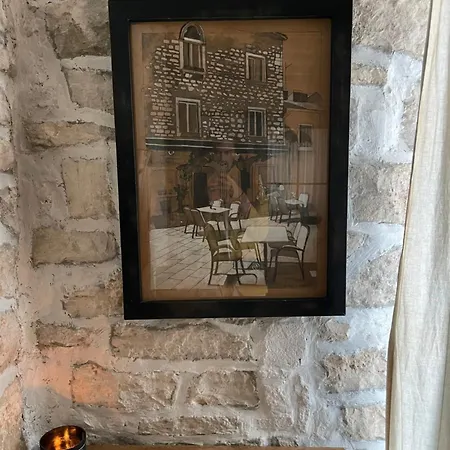 The By The Sea In Historic Old