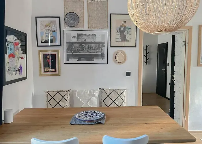 The By The Sea In Historic Old Πόρετς